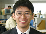 写真: 柏 勉氏