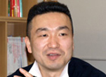 写真: 綿本 哲氏